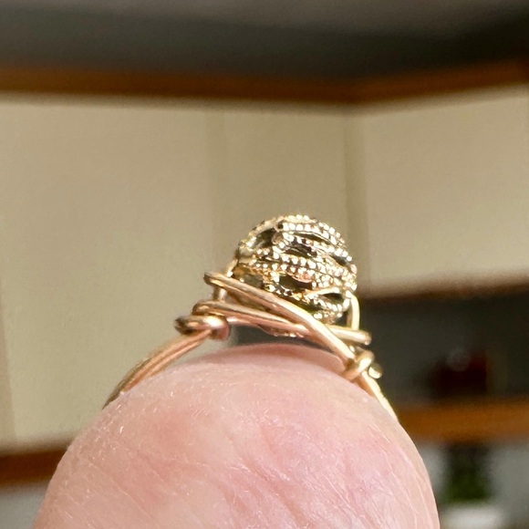 Chic Gold Textured Ring - Picture 5 of 8